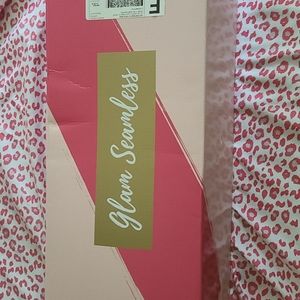 GLAMSEAMLESS EXTENSIONS ICE BLONDE  BEACH WAVE